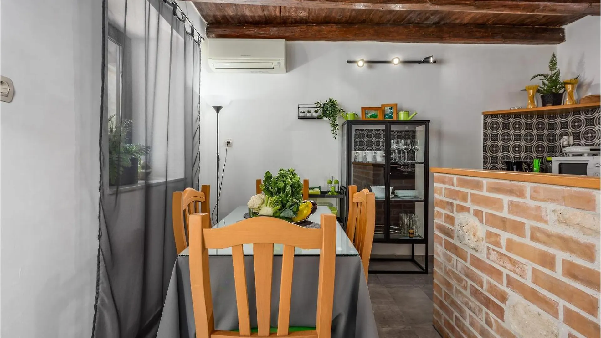 Gorgeous Home In Kanfanar With Wifi Holiday home
