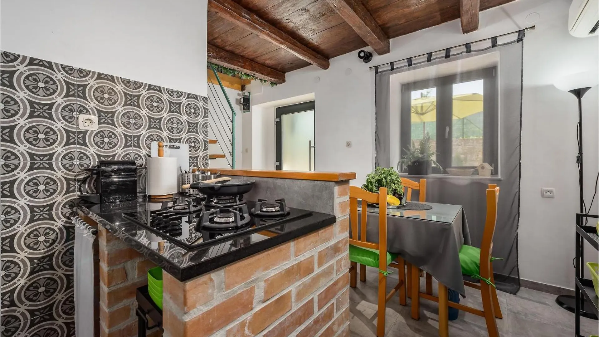 Gorgeous Home In Kanfanar With Wifi 0*,  Croatia
