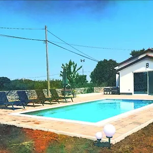 Cozy House With Pool Near Rovinj Kanfanar